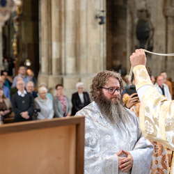 Priesterweihe Byzantinischer Ritus im Stephansdom / Erzdiözese Wien/ Schönlaub
