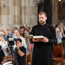 Priesterweihe Byzantinischer Ritus im Stephansdom / Erzdiözese Wien/ Schönlaub
